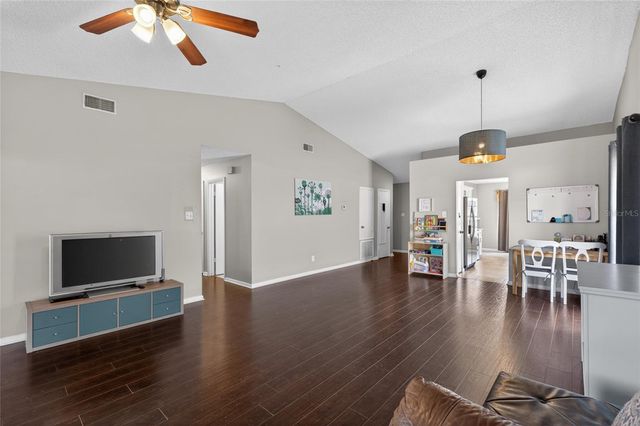 1533 GUNSMITH DRIVE, Lutz, FL 33559