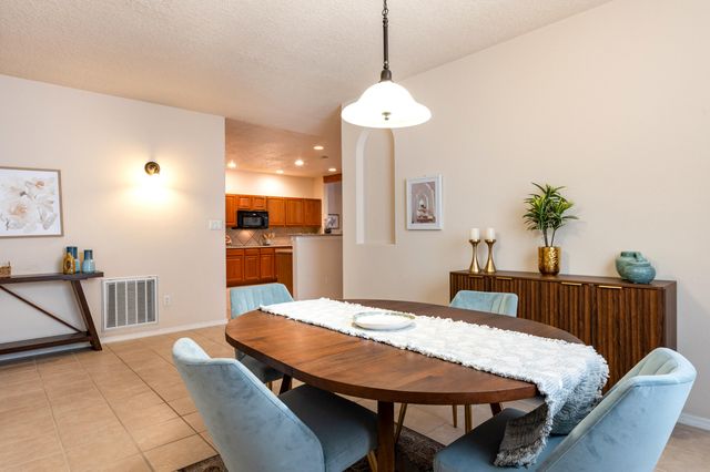 2403 Salinas Avenue SE, Rio Rancho, NM 87124