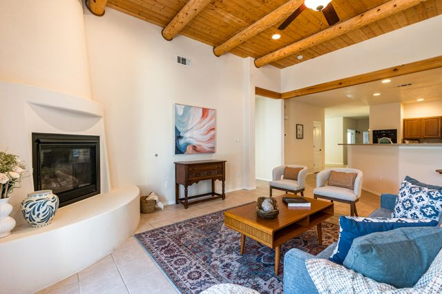 2403 Salinas Avenue SE, Rio Rancho, NM 87124