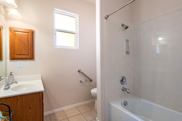 2403 Salinas Avenue SE, Rio Rancho, NM 87124