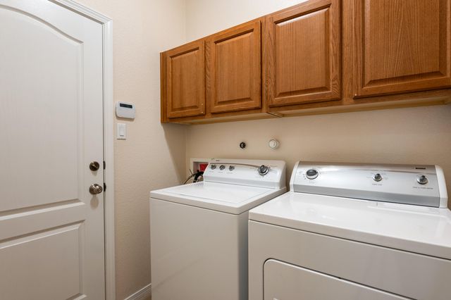2403 Salinas Avenue SE, Rio Rancho, NM 87124