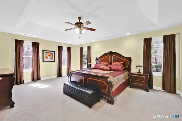 1 Bramble Trail, Newtown, CT 06470