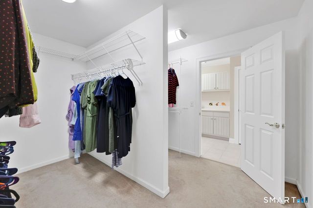 1 Bramble Trail, Newtown, CT 06470