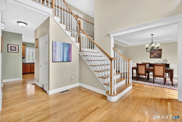 1 Bramble Trail, Newtown, CT 06470