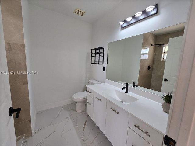 14142 SW 260th St 105, Homestead, FL 33032
