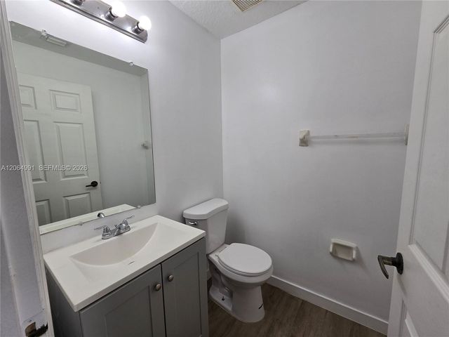 14142 SW 260th St 105, Homestead, FL 33032