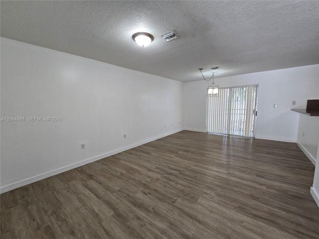 14142 SW 260th St 105, Homestead, FL 33032