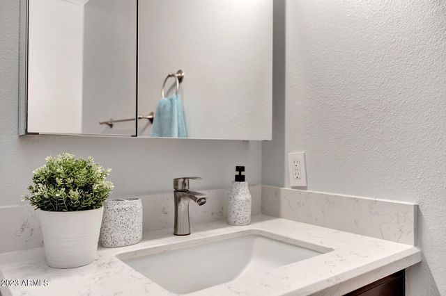 1524 E Broadmor Drive, Tempe, AZ 85282