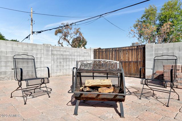 1524 E Broadmor Drive, Tempe, AZ 85282