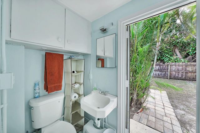 1101 SW 1st Avenue, Pompano Beach, FL 33060