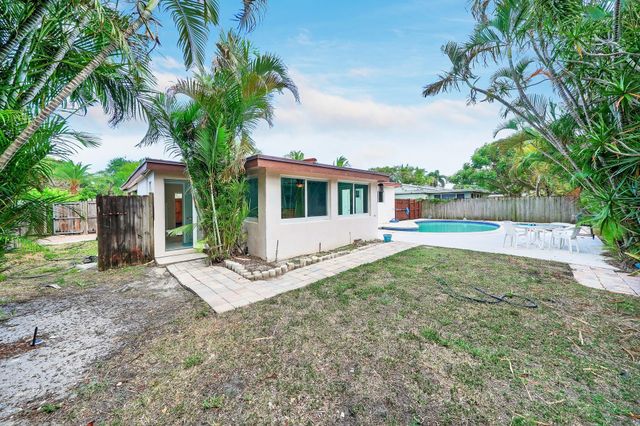 1101 SW 1st Avenue, Pompano Beach, FL 33060