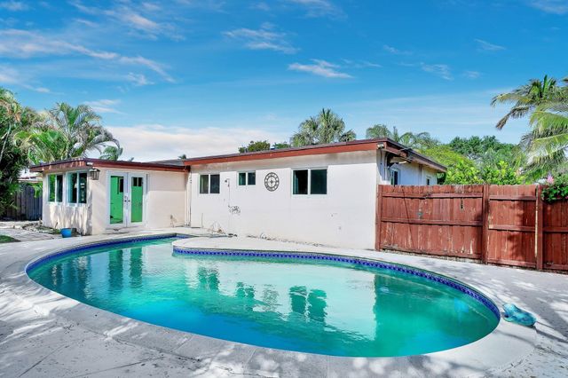 1101 SW 1st Avenue, Pompano Beach, FL 33060
