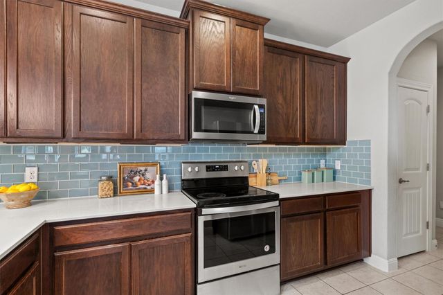 12900 Michelangelo ST 401, Austin, TX 78729