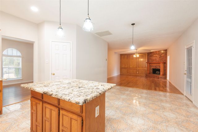 2305 Buckeye Drive, Mesquite, TX 75181