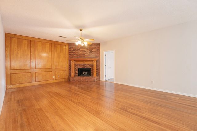 2305 Buckeye Drive, Mesquite, TX 75181