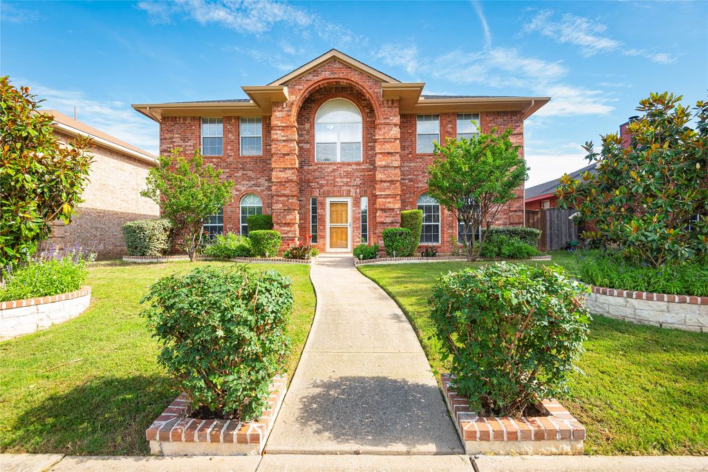 2305 Buckeye Drive, Mesquite, TX 75181