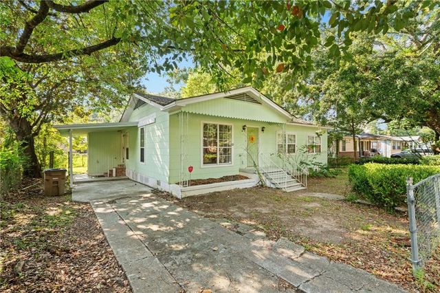 705 Stanton Road, Mobile, AL 36617