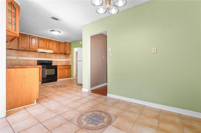 705 Stanton Road, Mobile, AL 36617