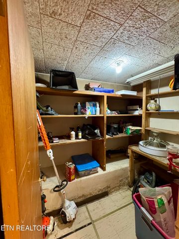 103 Albany Rd, Oak Ridge, TN 37830