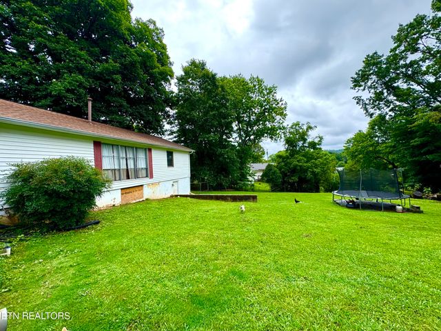 103 Albany Rd, Oak Ridge, TN 37830