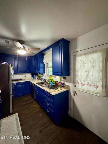 103 Albany Rd, Oak Ridge, TN 37830