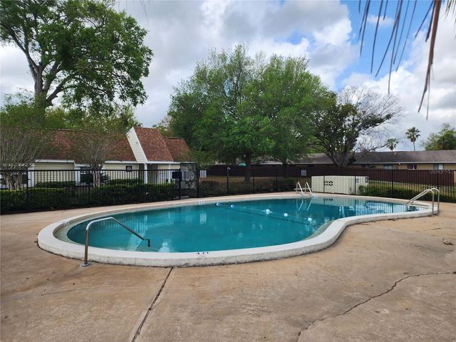 310 CHEROKEE COURT F, Altamonte Springs, FL 32701