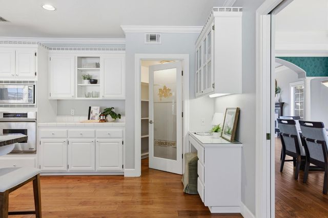 4330 Hale Ranch Ln, Fair Oaks, CA 95628