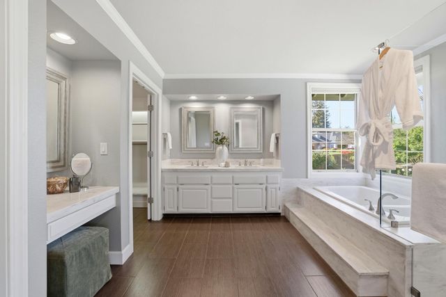 4330 Hale Ranch Ln, Fair Oaks, CA 95628