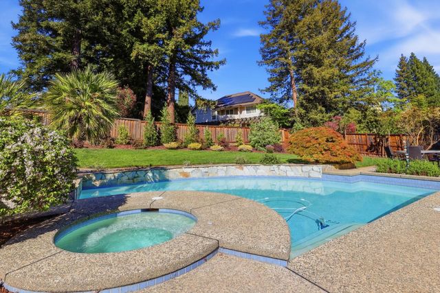 4330 Hale Ranch Ln, Fair Oaks, CA 95628