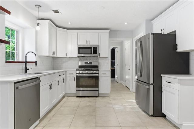 153 Colemans Bluff Drive, Woodstock, GA 30188