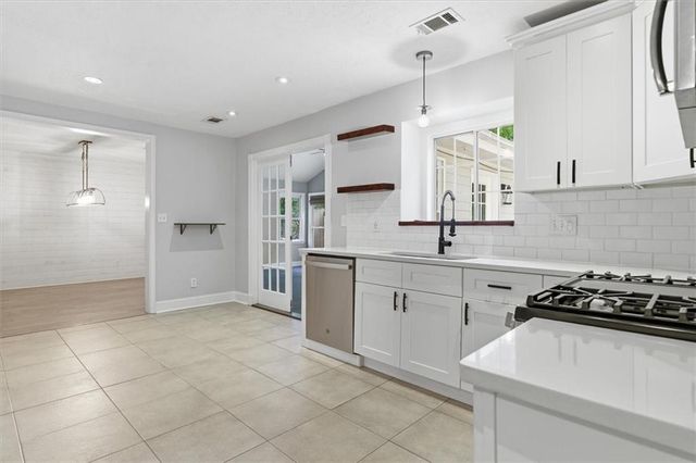 153 Colemans Bluff Drive, Woodstock, GA 30188