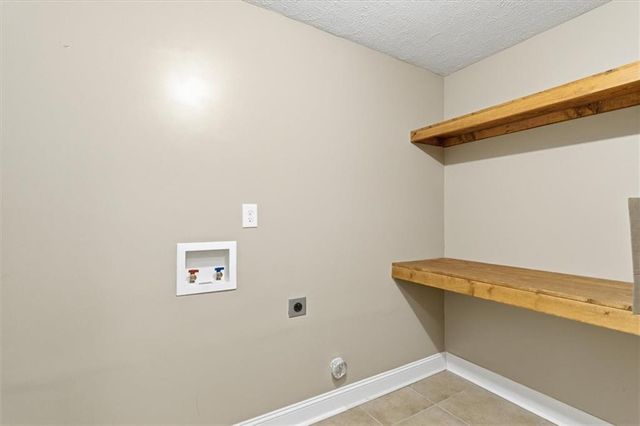 153 Colemans Bluff Drive, Woodstock, GA 30188