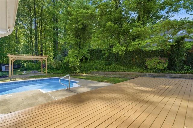 153 Colemans Bluff Drive, Woodstock, GA 30188