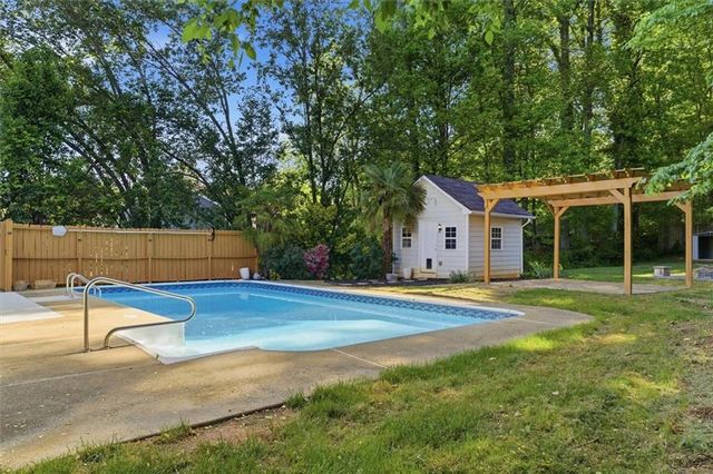 153 Colemans Bluff Drive, Woodstock, GA 30188