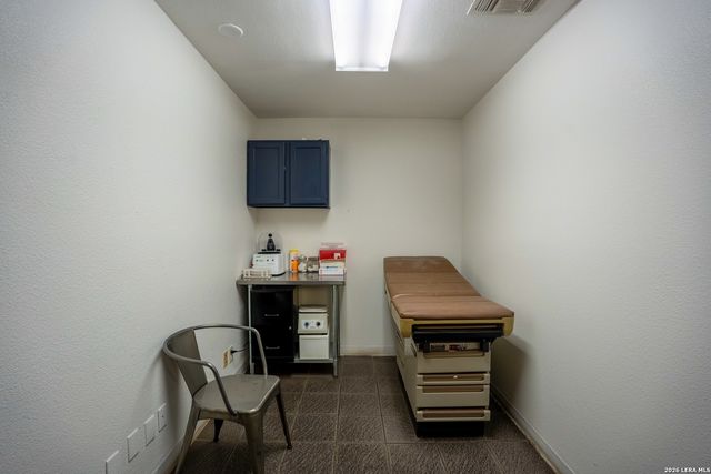 8004 West Ave, San Antonio, TX 78213