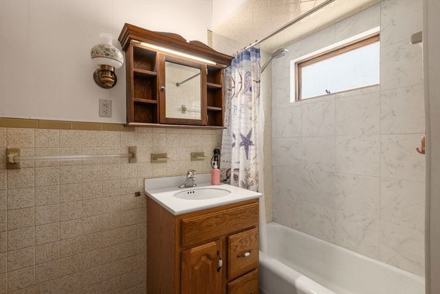 31 Everett Ave, Somerville, MA 02145