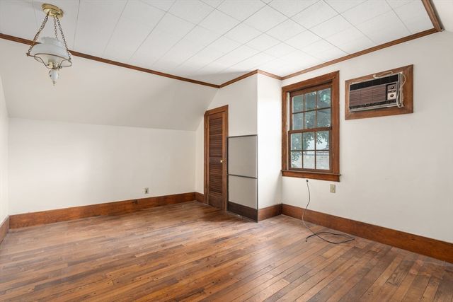 31 Everett Ave, Somerville, MA 02145