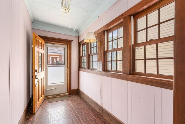 31 Everett Ave, Somerville, MA 02145