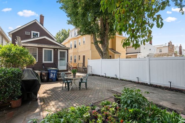 31 Everett Ave, Somerville, MA 02145