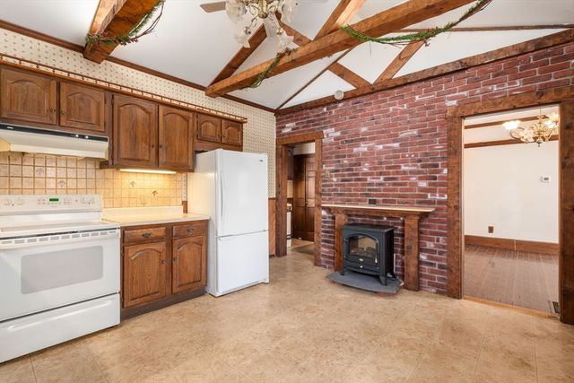 31 Everett Ave, Somerville, MA 02145