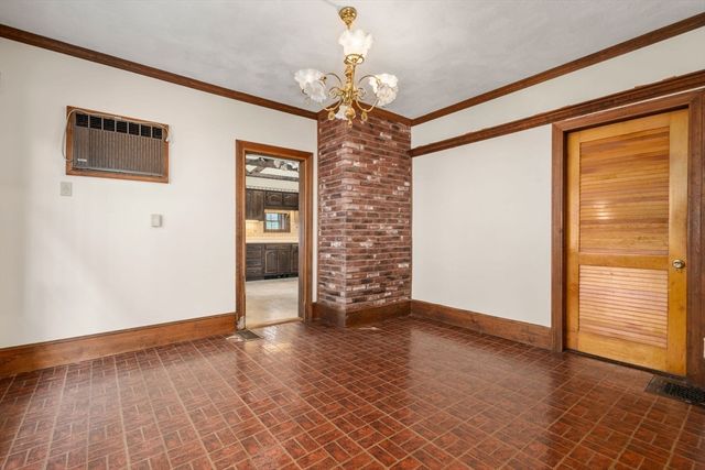 31 Everett Ave, Somerville, MA 02145