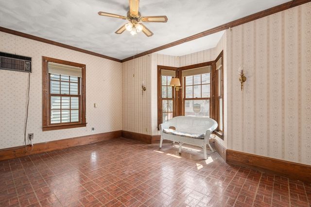 31 Everett Ave, Somerville, MA 02145