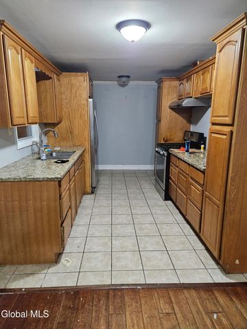 113 Spring Street, Albany, NY 12203