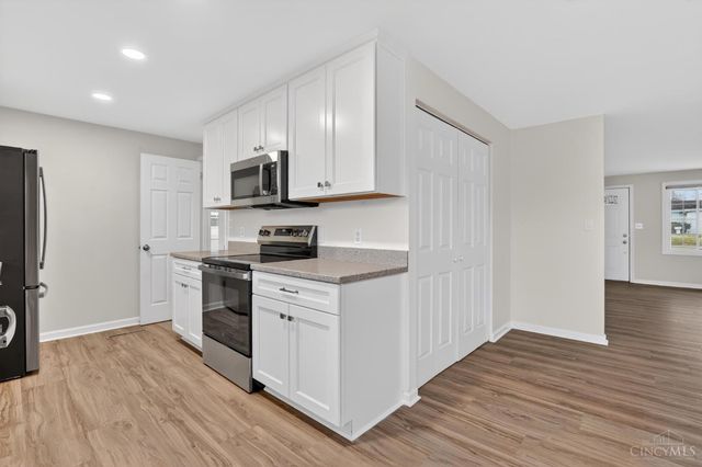 694 Park Avenue, Springdale, OH 45246