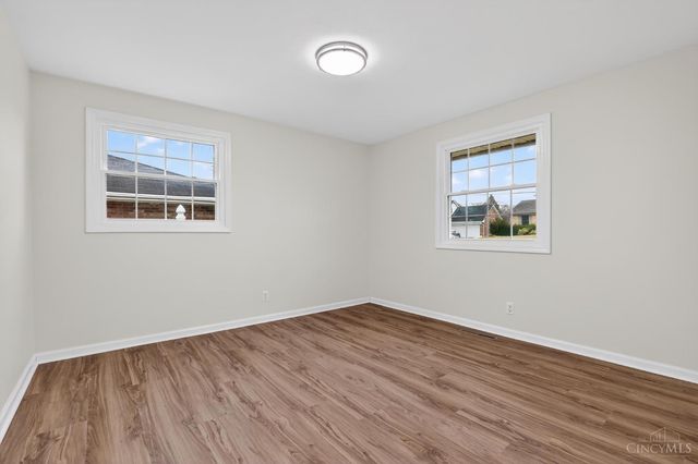 694 Park Avenue, Springdale, OH 45246