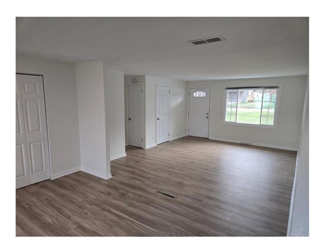 694 Park Avenue, Springdale, OH 45246