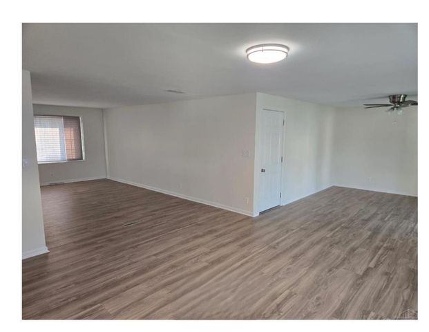 694 Park Avenue, Springdale, OH 45246