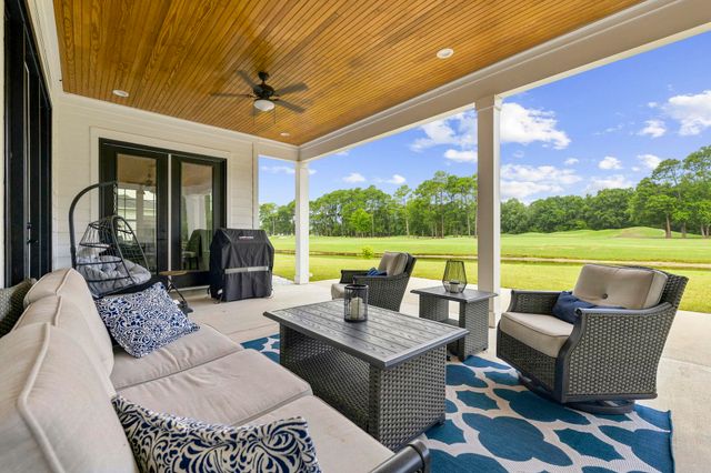 1838 Wood Stork Dr., Conway, SC 29526