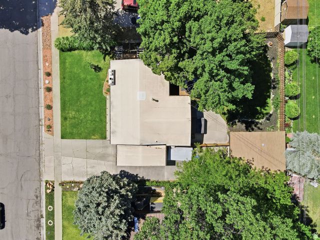 6744 S 1560 E, Cottonwood Heights, UT 84121