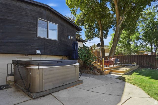 6744 S 1560 E, Cottonwood Heights, UT 84121